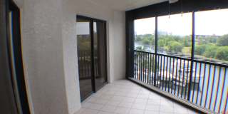2/2 Condo with Marina and River Views-Includes cable and water Gallery 6