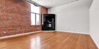 One-of-a-Kind Tejon Street Condo in Unbeatable Location! No Utility Setup Required! Gallery 12