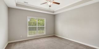 Beautiful 3BR/3BA Villa with Bonus Loft - Available NOW! Gallery 16
