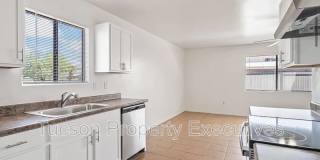 1107 West Sonora Street - 1 Gallery 26