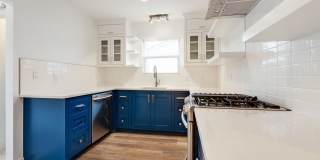 2018 Remodeled 3 bed / 2 bath - wood / tile floors, fenced yard. Hyde Park / Downtown Gallery 10