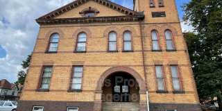 1011 6th Street Gallery 1