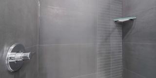 Cottage Court Gallery 105