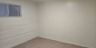 Cozy 2 Bed, 1 Bath in a duplex in Phoenix Gallery 12