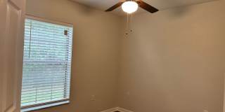 The Piquette Apartments Gallery 8