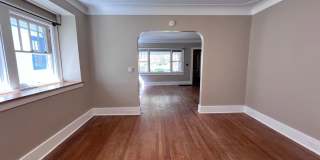 3 Bedroom Duplex on a Brick Cul-de-sac, Blocks From Eastown and Cherry Hill! Gallery 8