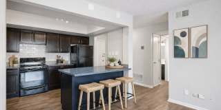 Edgewater Apartments Gallery 19