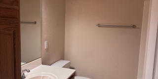 3rd floor with balcony - Boulder City Gallery 5