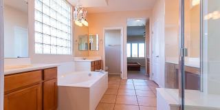 642 E Torrey Pines Place Gallery 31