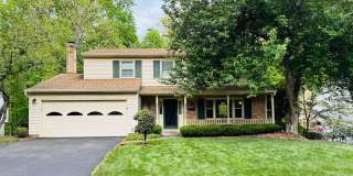 BEAUTIFUL AND PRIVATE LAKE RIDGE HOME Gallery 1