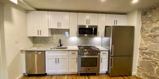 Andrews Court Gallery 84