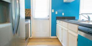 Price Change! 3 Bedroom 2 Bathroom- Pets Considered! Gallery 6
