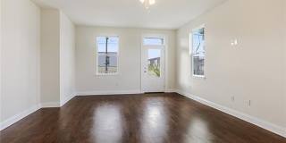 1826 EAGLE Street Gallery 2