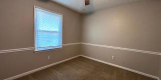 1547 Londonderry ~ Royal Hills Gallery 12