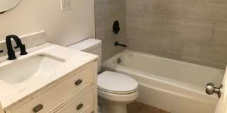 GLENOAKS Gallery 26