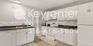 Cute 1 bedroom guesthouse in a great neighborhood, close to Wesley Hospital and local restaurants! Gallery 8
