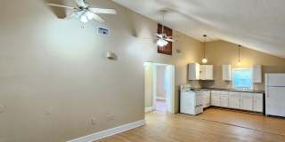 ADORABLE 2 Bedroom | 1 Bath House Available for Rent in Lakeland *MOVE-IN SPECIAL* Gallery 5