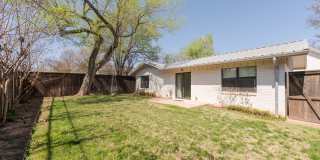 Beautiful Home in Nichols Hills + 3 bedrooms Gallery 31