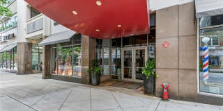 805 Peachtree Street NE Gallery 21