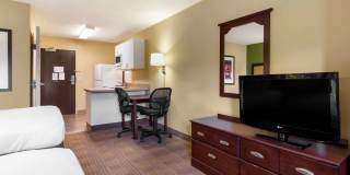 Nashua - Manchester Gallery 13