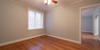 Ravenswood Gallery 18