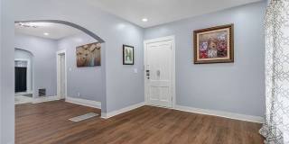 405 W Ferry Gallery 6
