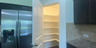 Updated Home in Pioneer Crossing! Available for July! Gallery 9