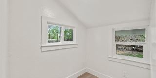 76 N Merrimac Street Gallery 15