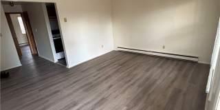 811 E Wilbeth Road unit: 7 Gallery 2