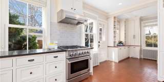 89 Gibbs Avenue Gallery 13