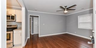 306 Plymouth Avenue Gallery 2