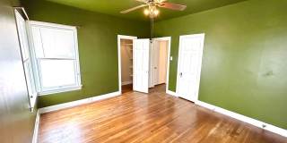 *MOVE IN SPECIAL* Charming 2BR Home with Solar Panels & Beautiful Wood Floors! Gallery 22