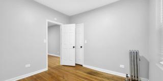 7028 S Clyde Gallery 19