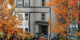 studio unit with washer/dryer Gallery 7