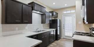 1907 South 17th Street Gallery 3