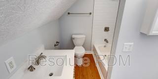 743 Cottage Avenue Gallery 34