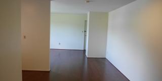 One Bedroom Condo located in Gardens At Owings Mills! - RENT SPECIAL Gallery 8