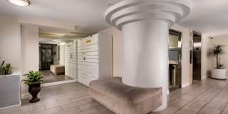 Warner Pointe Gallery 31