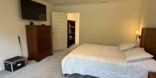 111 Golden Gate Lane Gallery 18