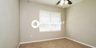 1822 Northeast 4th Place Gallery 11