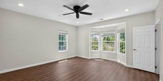 Charming 3BR Condo in Glen Burnie Gallery 1