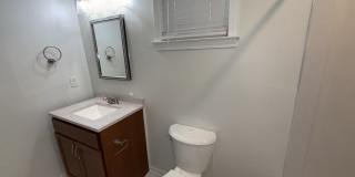 212 Romney Street Gallery 14