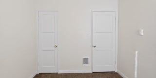 Charming 2 Bedroom 1 Bath Apartment For Rent Gallery 12