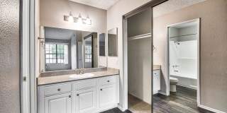 Oak Tree Court Gallery 13