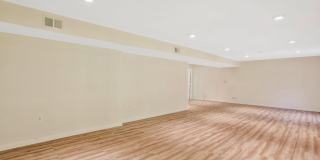 9112 GRANITE Court Gallery 57