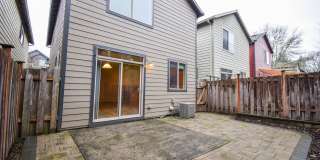 Beautiful Home in Amazing Neighborhood! Gallery 15