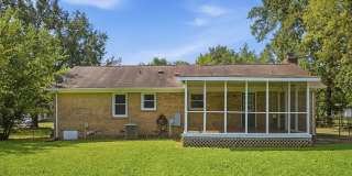 Ranch Home in Steele Creek! Gallery 33