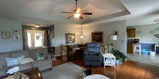 FULLY FURNISHED 4 BEDROOM, WALKOUT BASEMENT - SHORT TERM 6 MONTH RENTAL AVAILABLE IN OZARK! Gallery 7