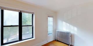 5457-5459 S. Blackstone Avenue Gallery 21