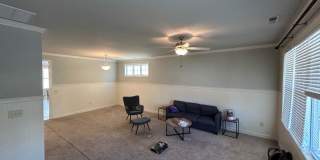 Room in 3 Bedroom Home at 109 Windy Creek Ln Gallery 21